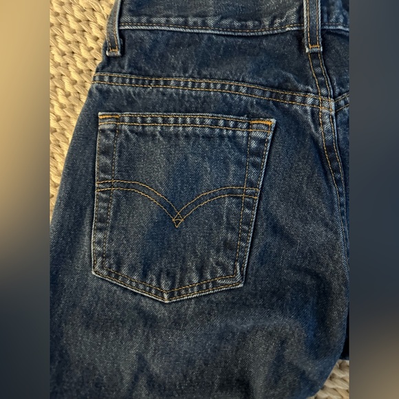 Vintage 505 Levi Jeans - Picture 5 of 9
